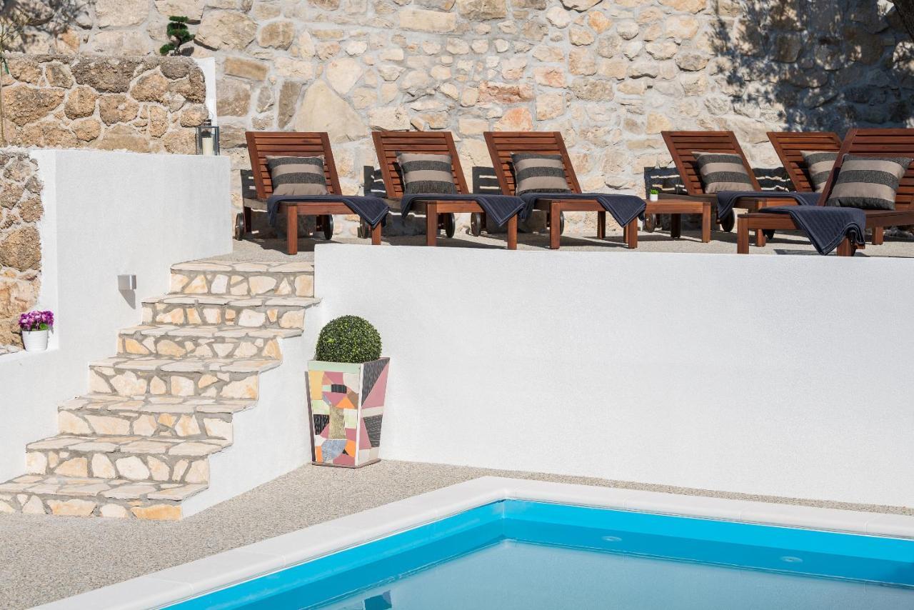 Villa Petra Apartment With Private Pool Макарска Экстерьер фото
