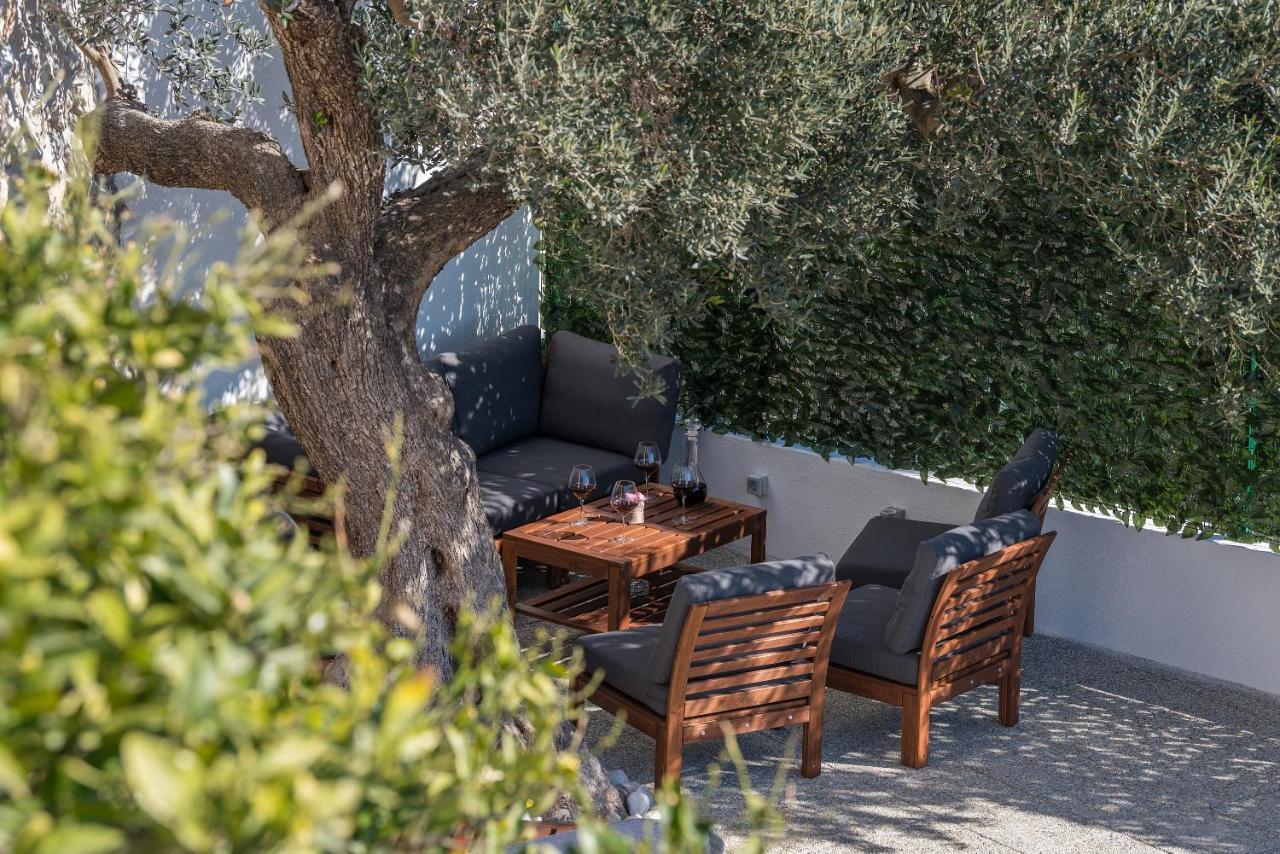 Villa Petra Apartment With Private Pool Макарска Экстерьер фото