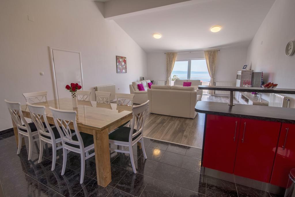 Villa Petra Apartment With Private Pool Макарска Экстерьер фото