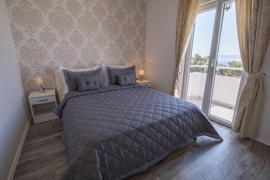 Villa Petra Apartment With Private Pool Макарска Экстерьер фото